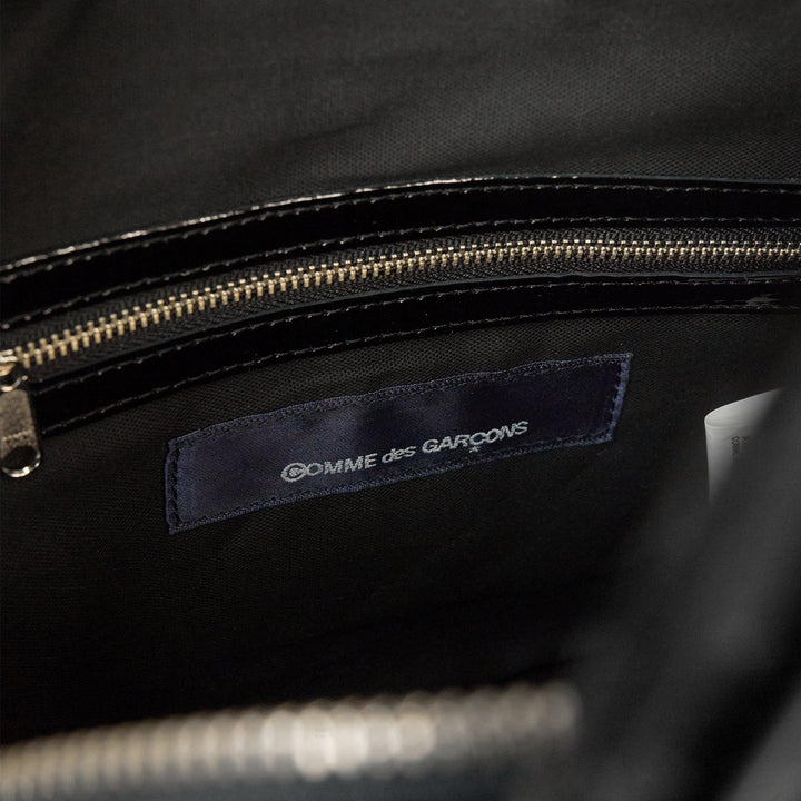 Club21 - COMME des GARCONS - Top Handle Patent Trapezoid Small - TOP HANDLE - Black