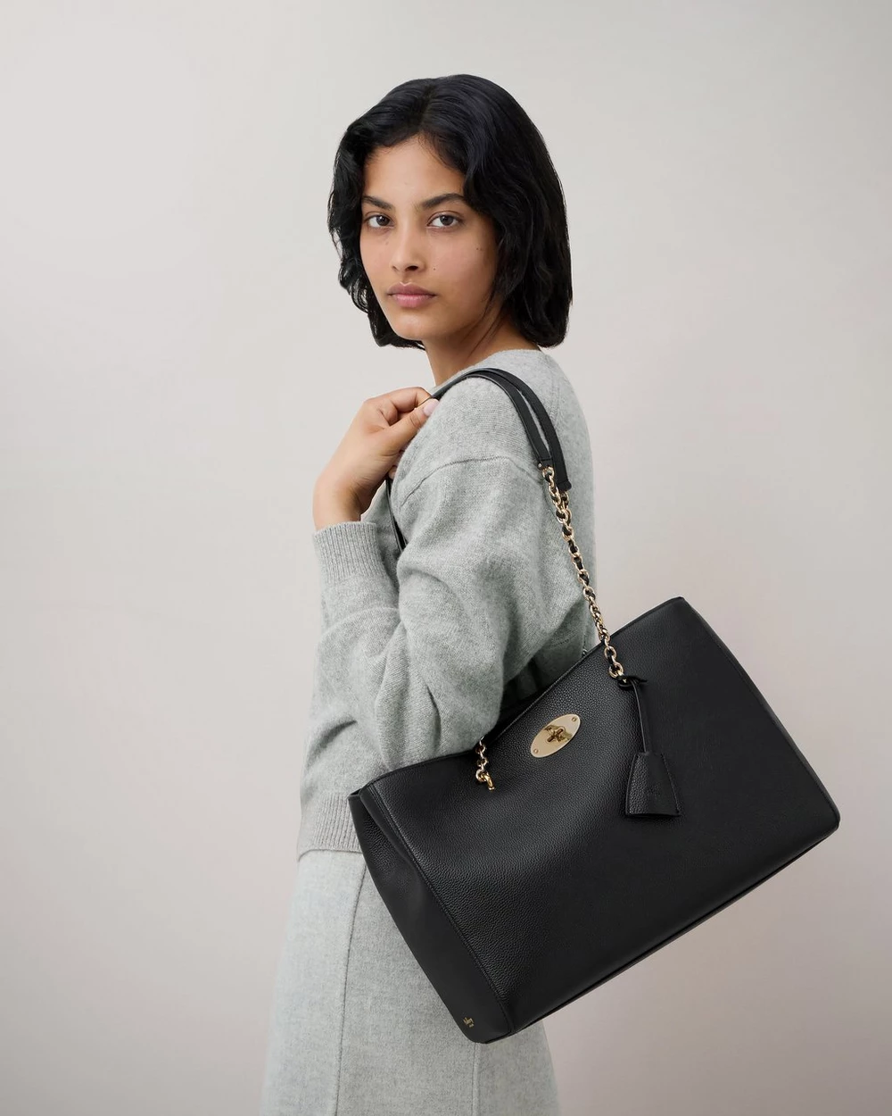 Lily Chain Tote Black Small Classic Grain