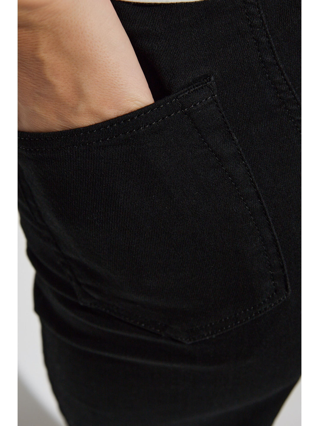 Epic Sofie High-Rise Ankle Jeans