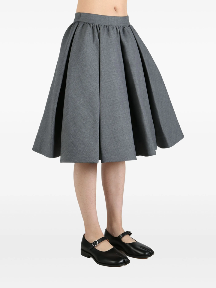 Silhouette Pleated Skirt