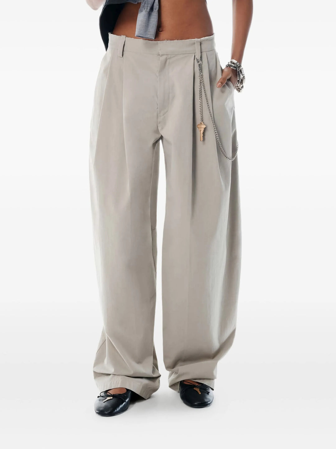 Mid-Rise Trouser With Chain Detail