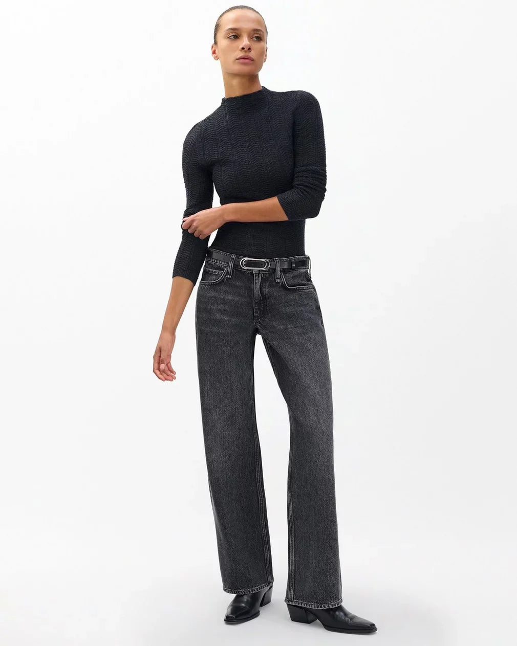 Saige Low-Rise Full Relaxed Straight Jeans