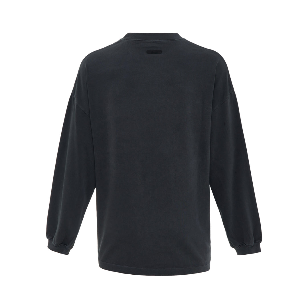 Fear of God ESSENTIALS Training 90s Long Sleeve Tee – Available at Club 21, Official Retailer in Singapore, Malaysia & Thailand with Global Shipping Online