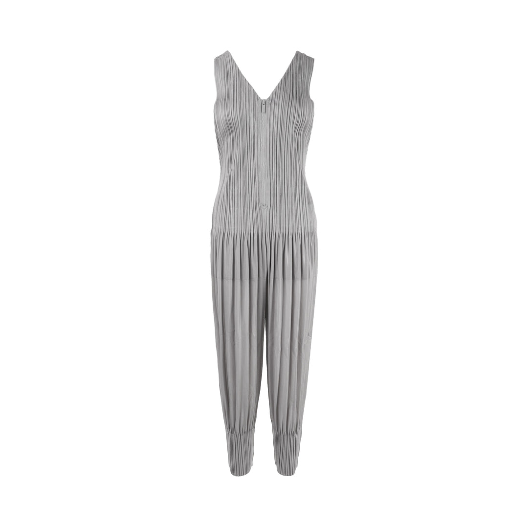 Fluffy Basics Pleated Jumpsuit