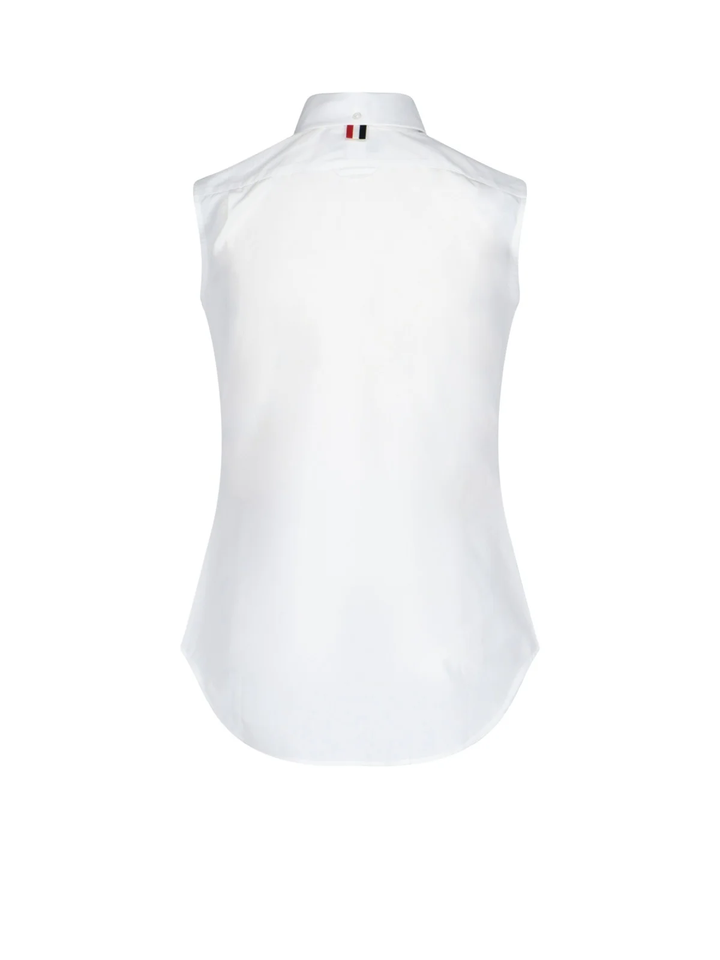 Classic Sleeveless Point Collar Top