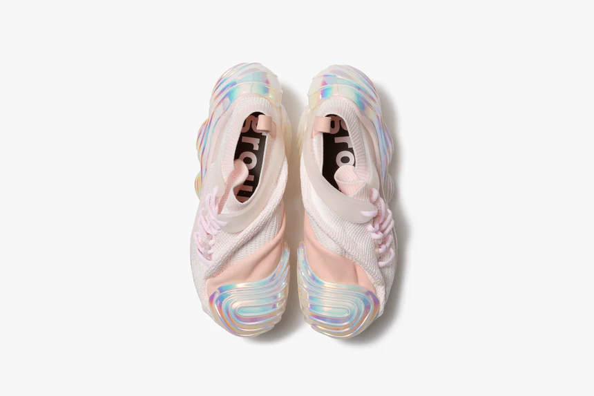 Oyster Twist Rainbow Sneakers