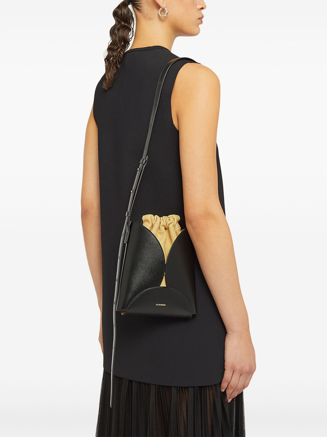 Ellipse Crossbody