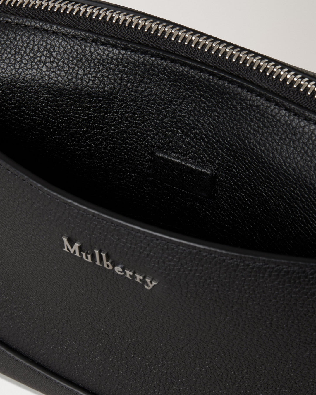 Small Farringdon Messenger Black Small Pebble Grain