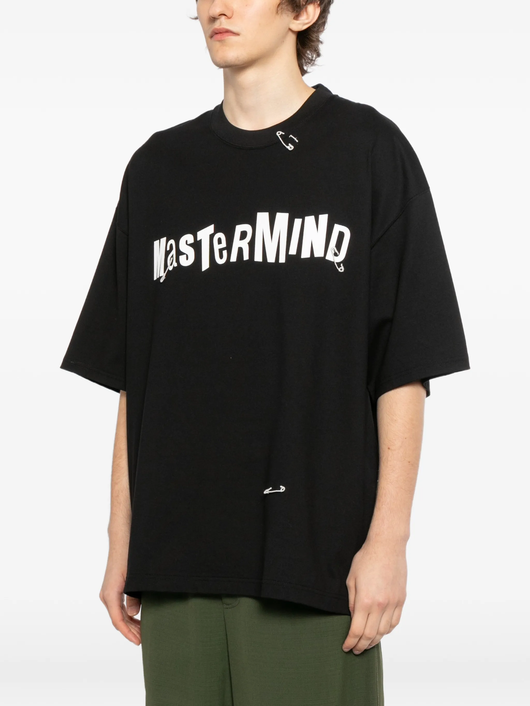 MASTERMIND Boxy Fit Safety Pin Tee