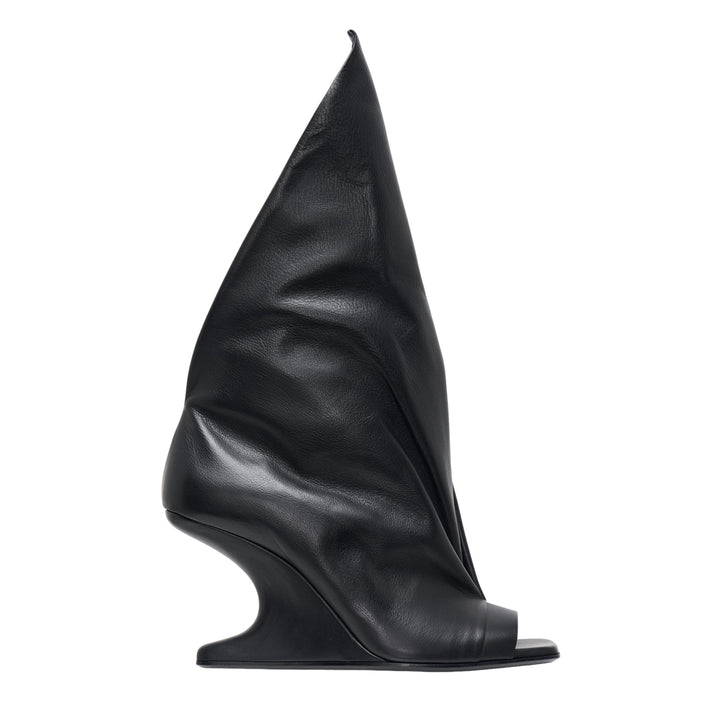 Cantilever 8 Strutter Sandal