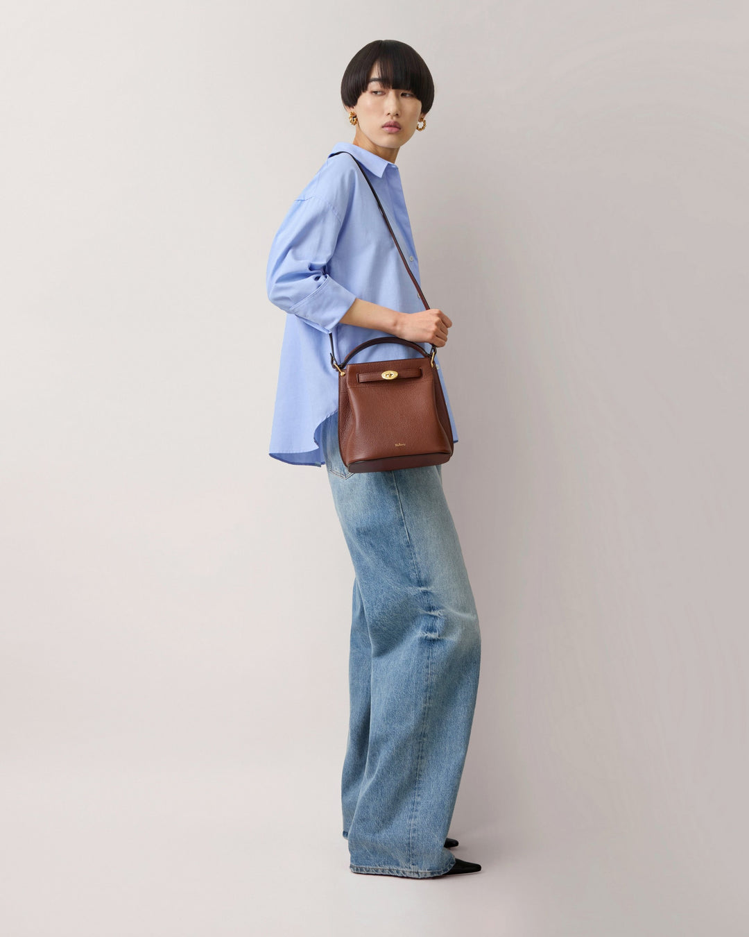 Mulberry Islington Bucket Bag – Available at Club 21, Official Retailer in Singapore, Malaysia & Thailand with Global Shipping Online