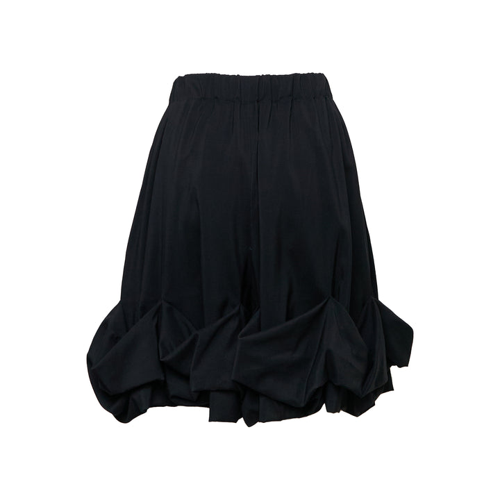 ENFOLD Black Roll-Up Draped Shorts – Available at Club 21, Official Retailer in Singapore, Malaysia & Thailand with Global Shipping Online