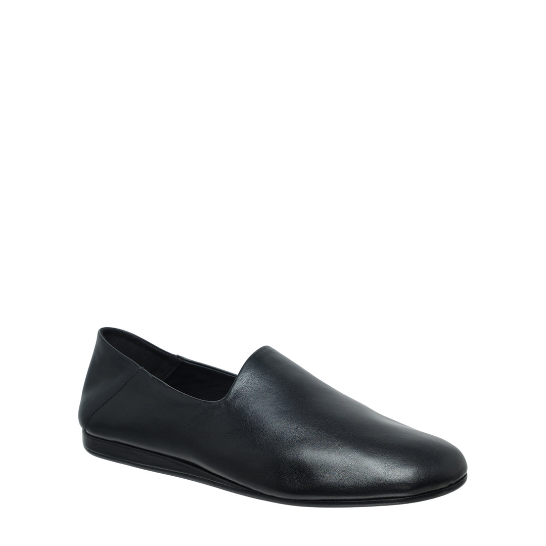 JACQUEMUS Les Pantoufles Slip-On Shoes – Available at Club 21, Official Retailer in Singapore, Malaysia & Thailand with Global Shipping Online