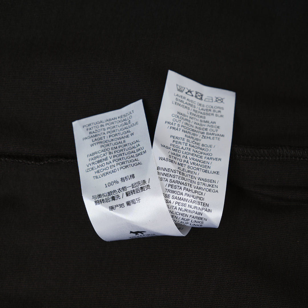 Maison Kitsune Handwriting Oversized Tee – Available at Club 21, Official Retailer in Singapore, Malaysia & Thailand with Global Shipping Online