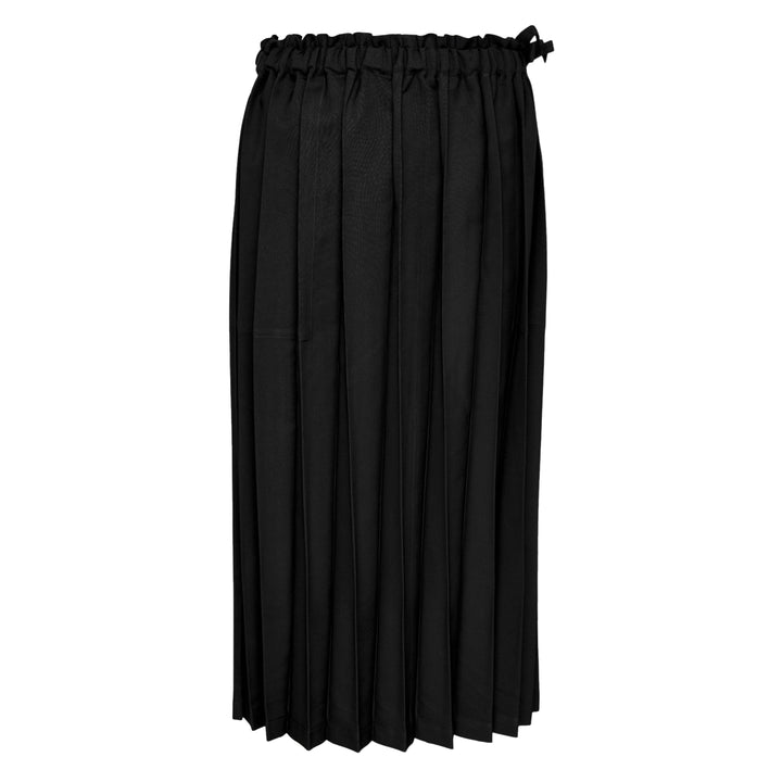 Cross Pleats