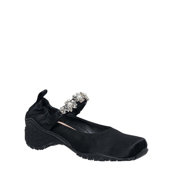 Simone Rocha Turbo Embellished Ballet Runner– Available at Club 21, Official Retailer in Singapore, Malaysia & Thailand with Global Shipping Online