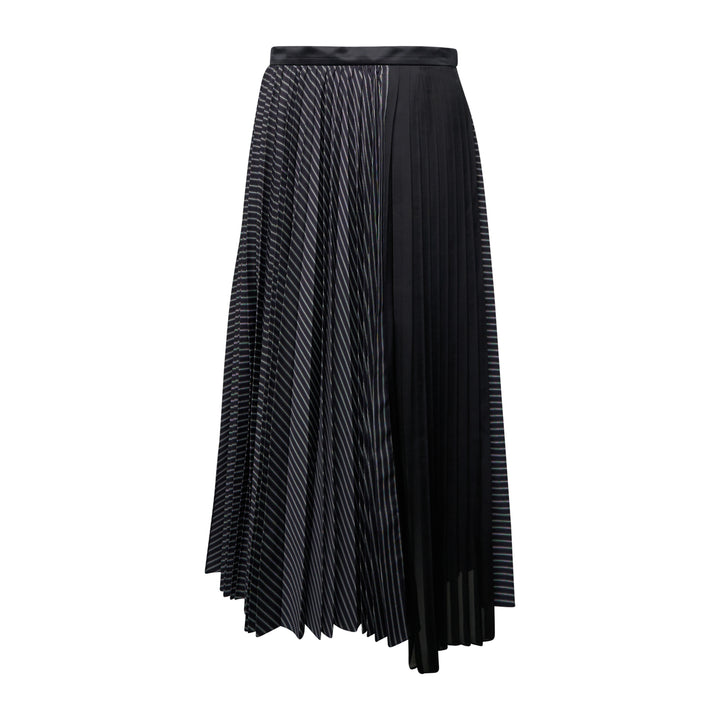 sacai Poplin Skirt – Available at Club 21, Official Retailer in Singapore, Malaysia & Thailand with Global Shipping Online