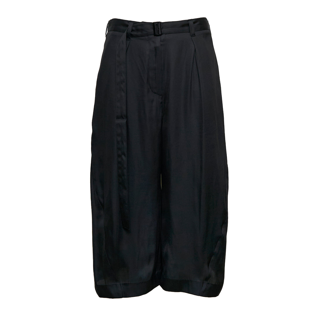 YCH Belted Loose Bermuda Pants – Available at Club 21, Official Retailer in Singapore, Malaysia & Thailand with Global Shipping Online