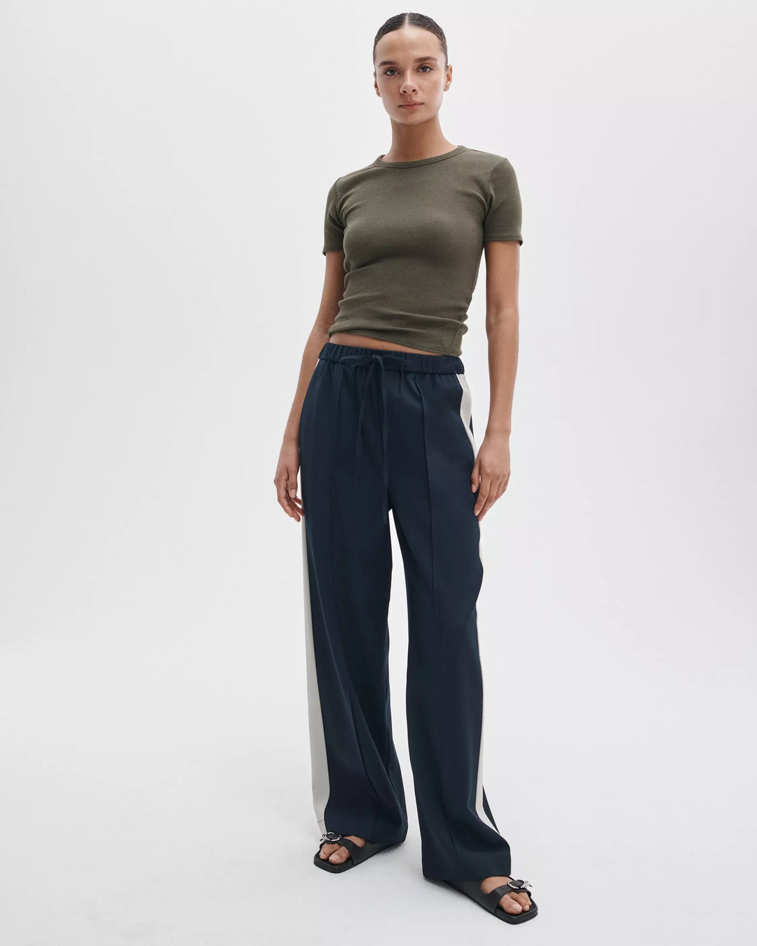 Essential Ribbed Tee