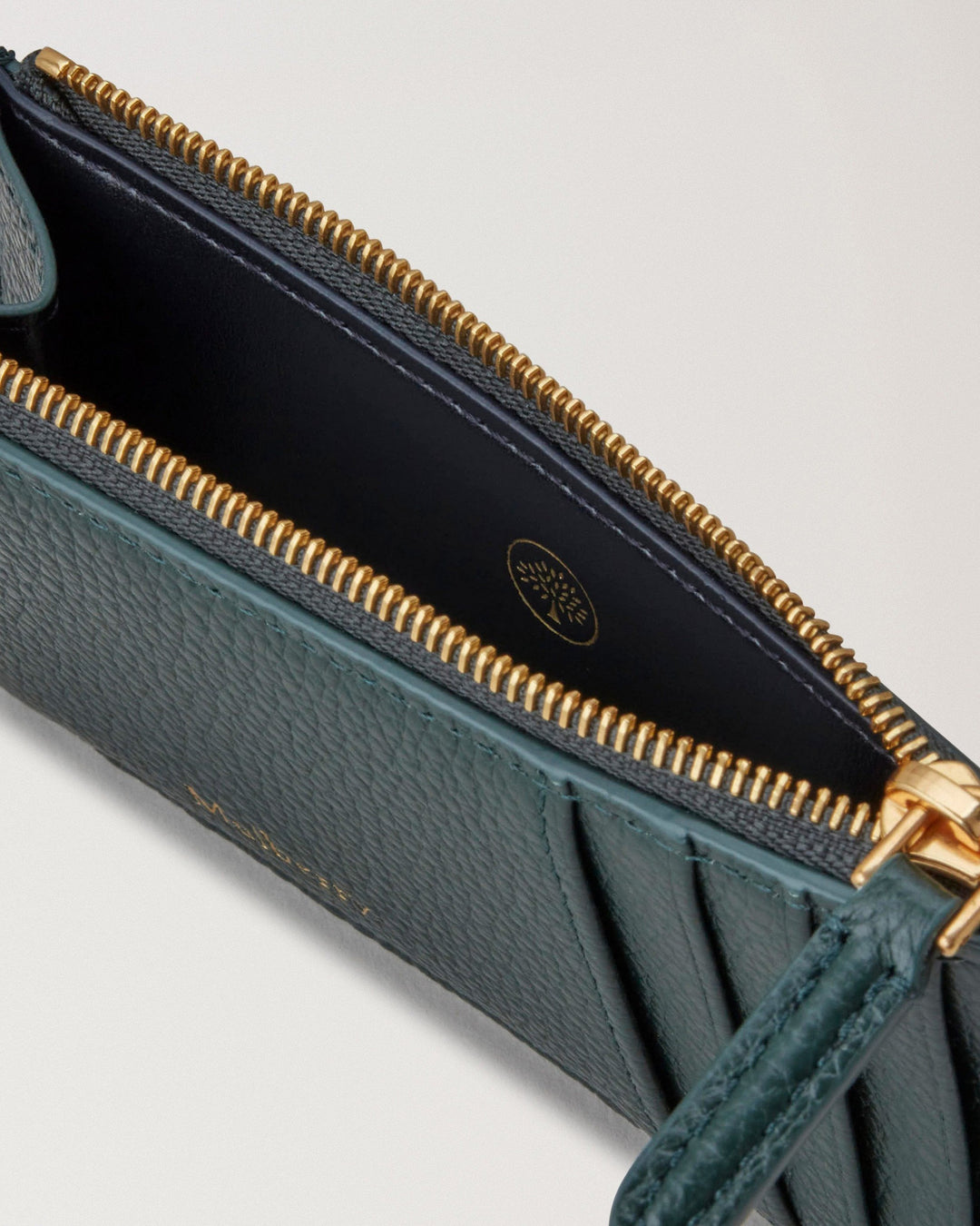 Mulberry Continental Zipped Long Card Holder – Available at Club 21, Official Retailer in Singapore, Malaysia & Thailand with Global Shipping Online