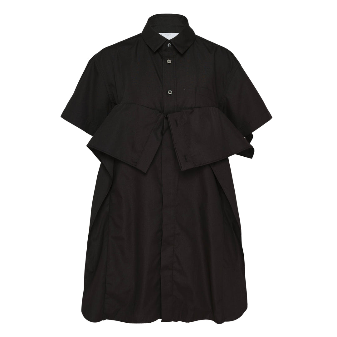 sacai black cotton poplin short-sleeve shirt dress with oversized bow waist detail and voluminous pleated skirt, front view on white background