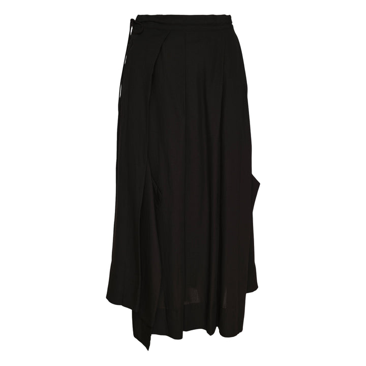 Unbalanced Tuck Skirt