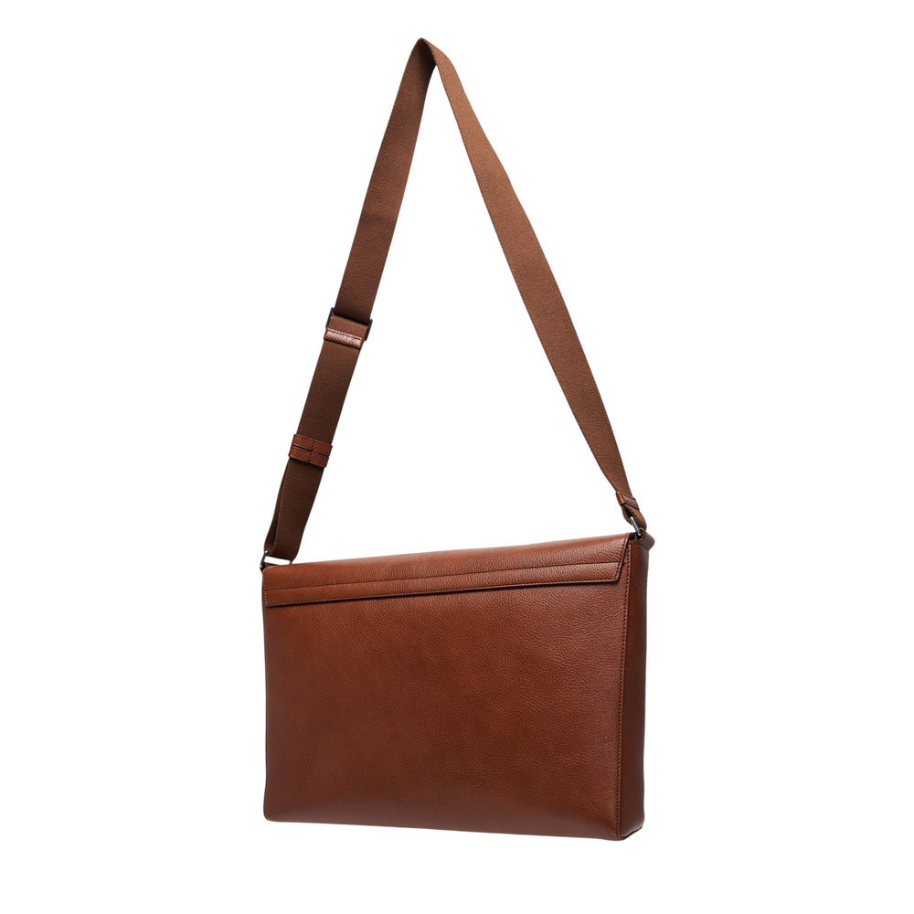 Mulberry Chiltern Large Messenger Bag in tan pebbled leather with dual silver-tone buckle straps and adjustable crossbody shoulder strap