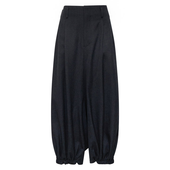 Barrel Silhouette Pants