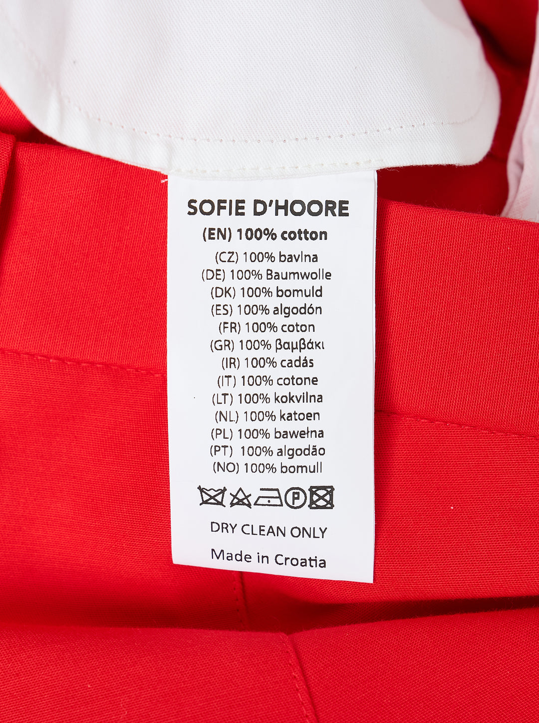 Sofie D'Hoore red crop Bermuda shorts with front pleat, belt loops and concealed fly, shown from the front - view 3