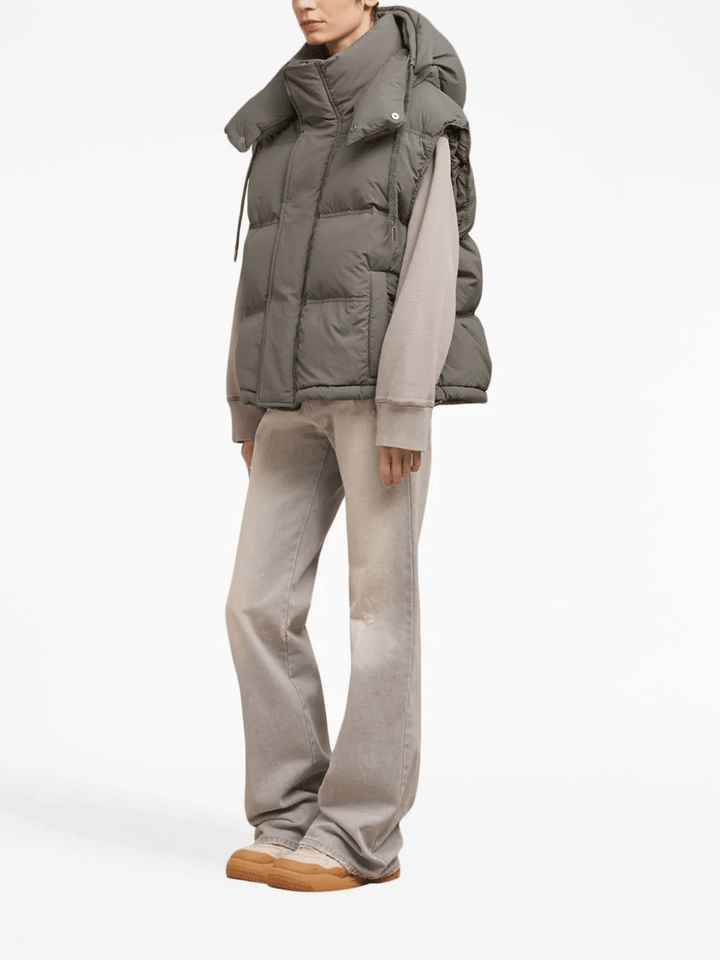 AMI-Paris-Sleeveless-Down-Jacket-Grey-3