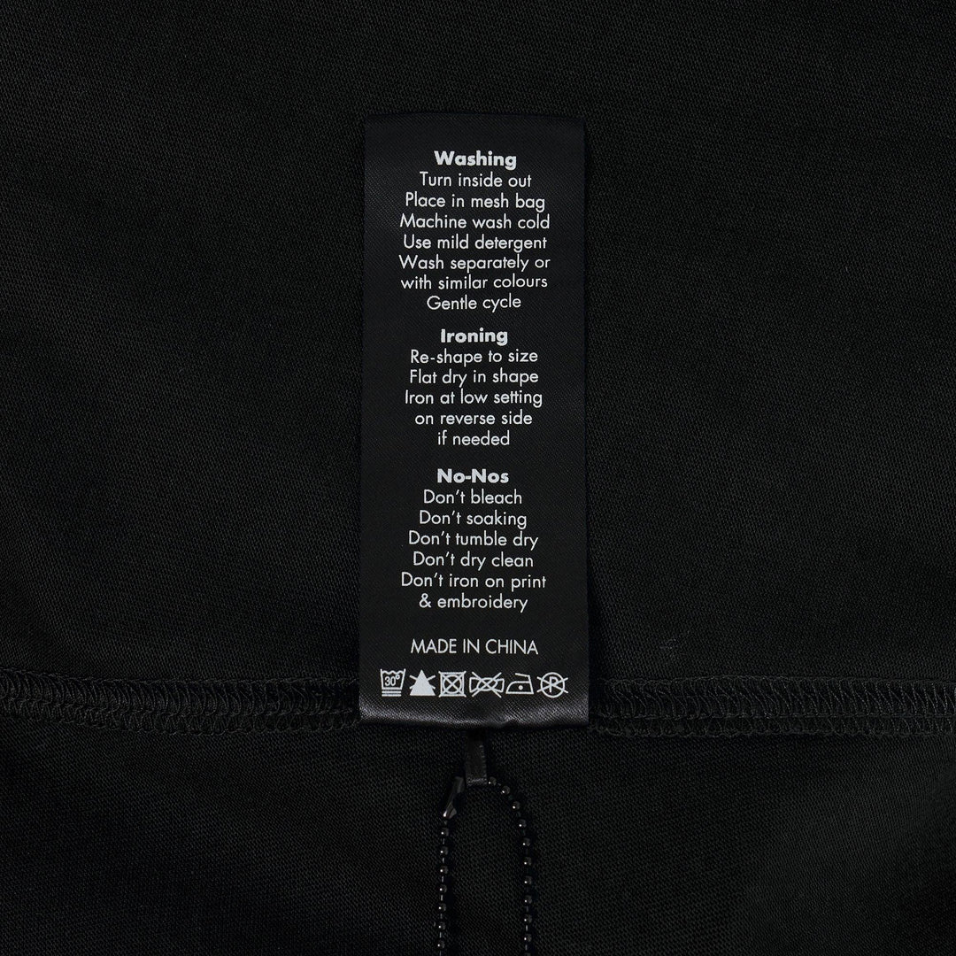 Club21 - Blackjack - Triangle 'V' T-Shirt - TEES - Black