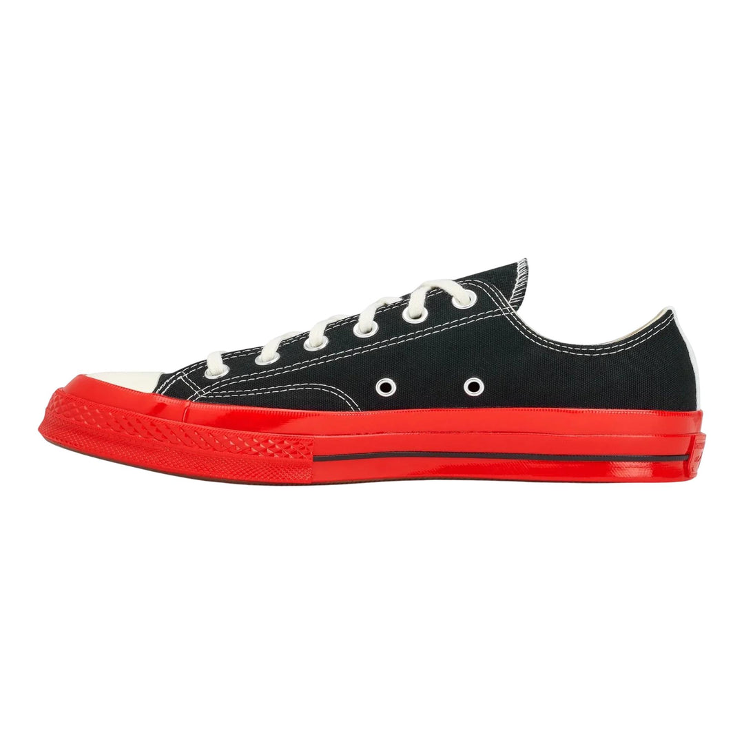 Club21 - COMME des GARCONS PLAY CONVERSE - Ct70 Low Top Red Sole Red Heart - SNEAKERS - Black