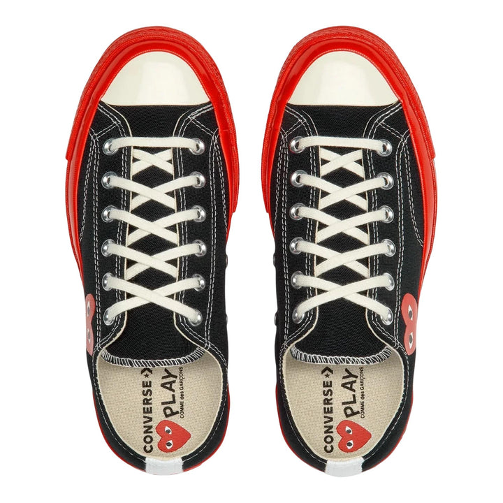 Club21 - COMME des GARCONS PLAY CONVERSE - Ct70 Low Top Red Sole Red Heart - SNEAKERS - Black