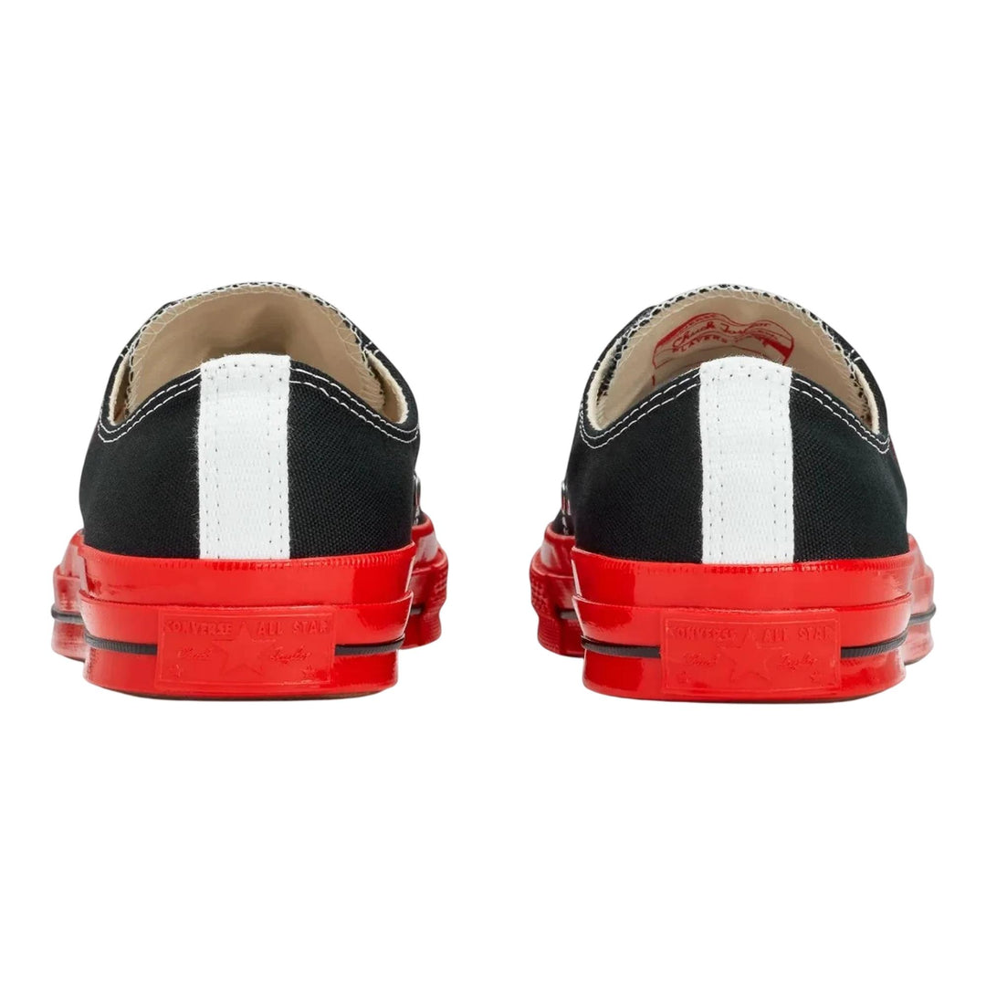 Club21 - COMME des GARCONS PLAY CONVERSE - Ct70 Low Top Red Sole Red Heart - SNEAKERS - Black