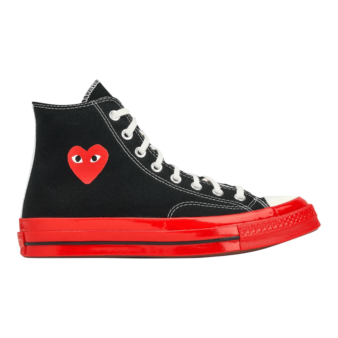 Club21 - COMME des GARCONS PLAY CONVERSE - Hi Top Red Sole Red Heart Sneakers - SNEAKERS - Black