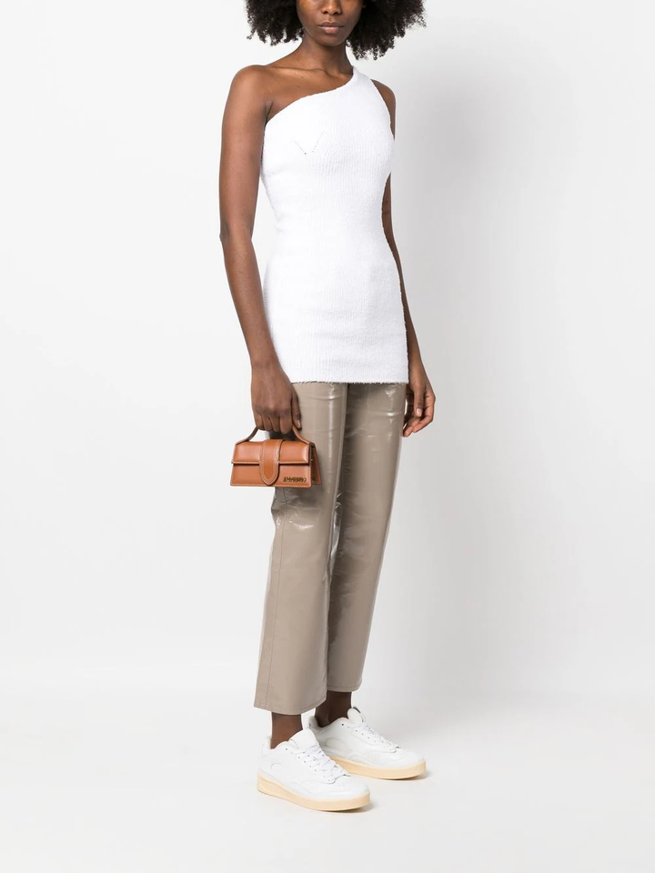 JACQUEMUS-Le-Bambino-Brown-2