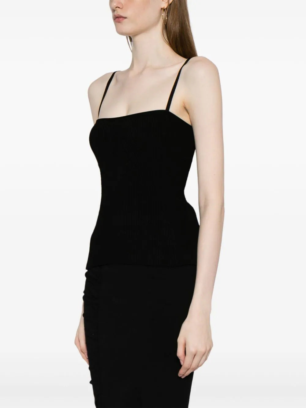 JACQUEMUS-Le-Haut-Sierra-Black_3