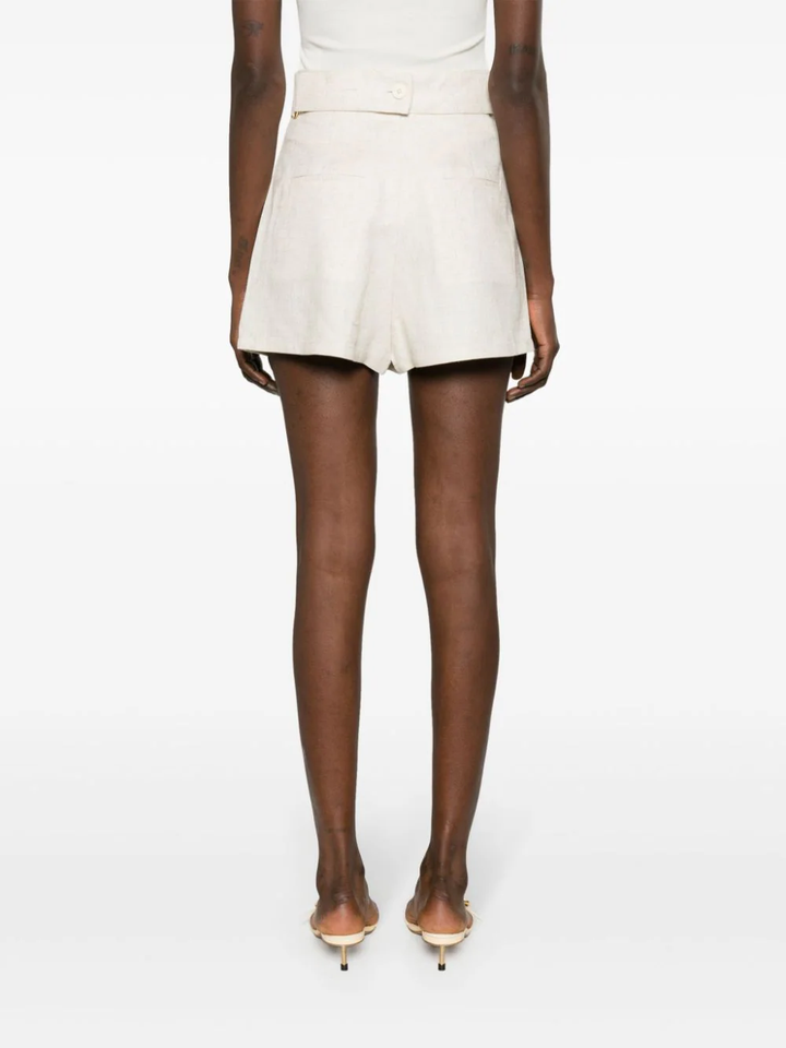 JACQUEMUS-Le-Short-Bari-Beige-4