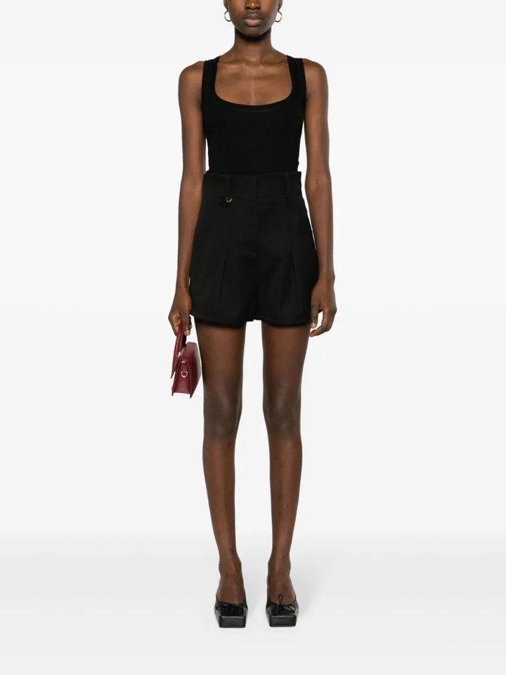 JACQUEMUS-Le-Short-Bari-Black-2