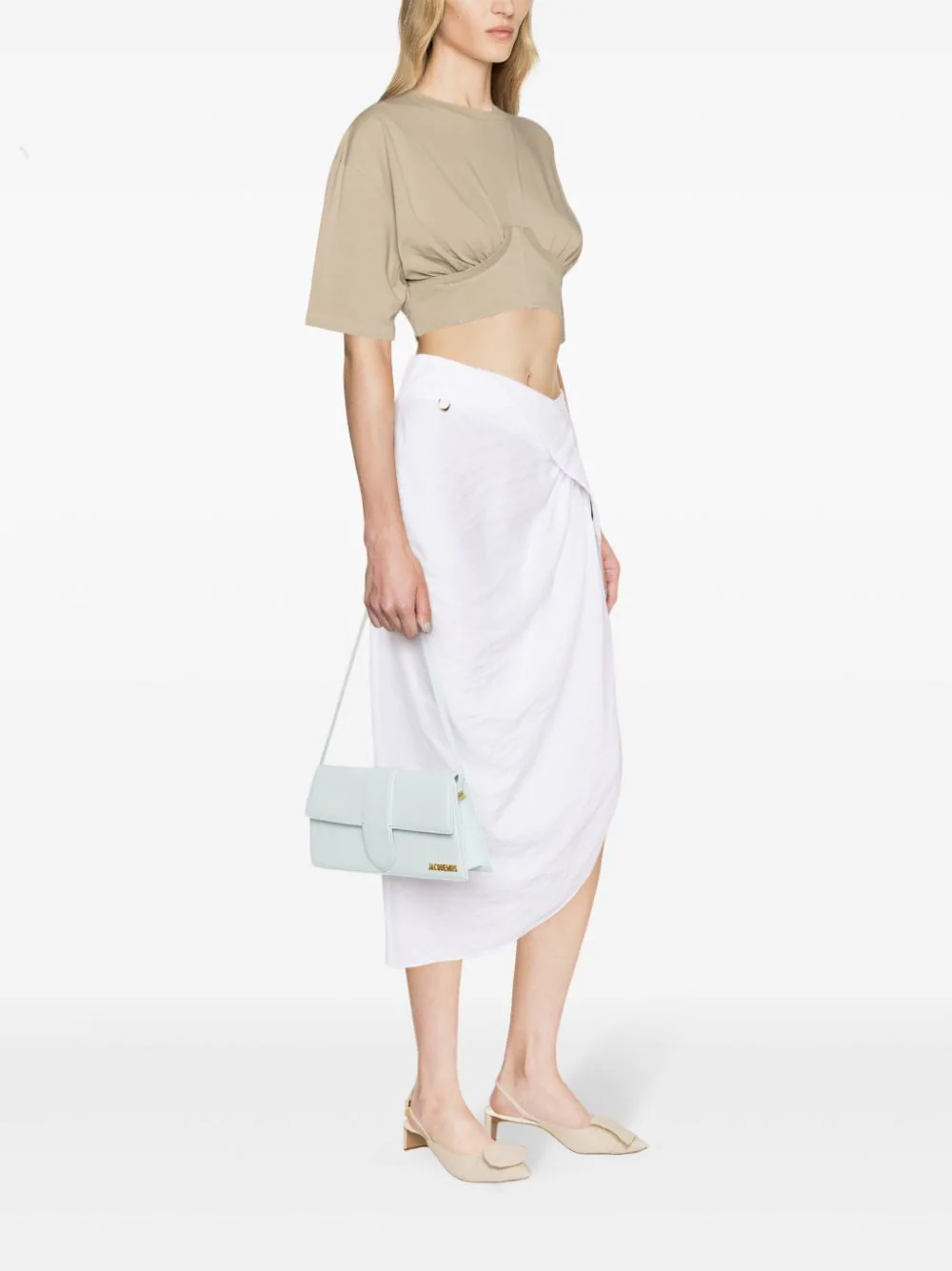 JACQUEMUS-Le-Tshirt-Caraco-Khaki-3