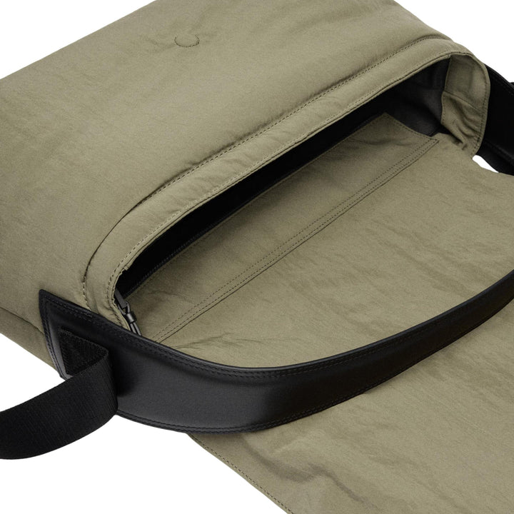 Club21 - JACQUEMUS - Le Messenger Bambino - HANDBAGS - Khaki