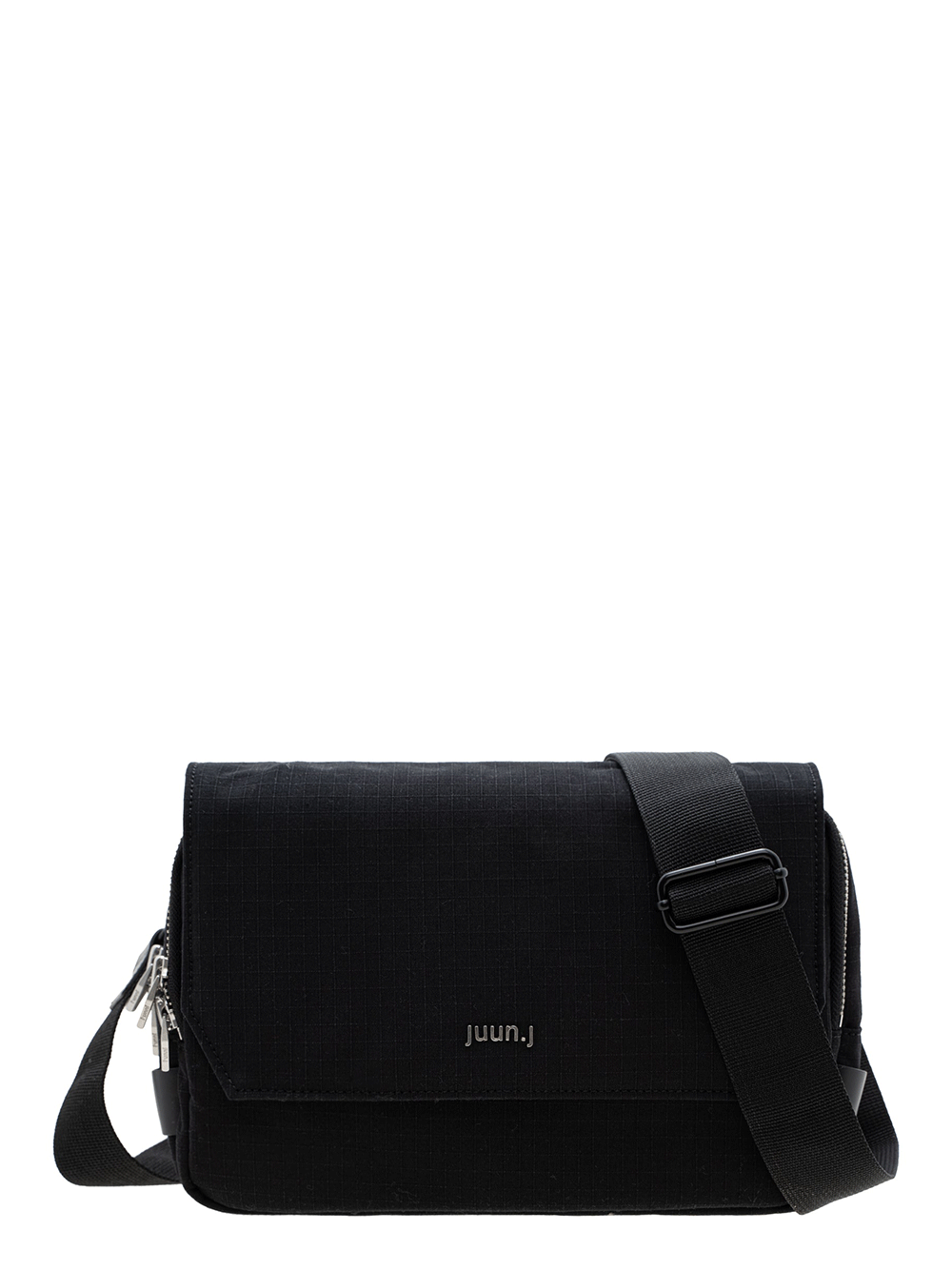 Juun.J-Ripstop-Flip-Cross-Bag-Black-1