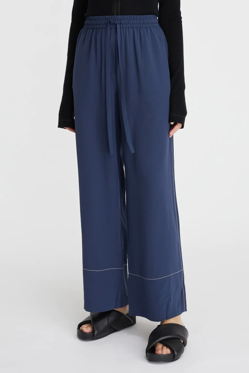 Lee-Mathews-Cassini-Pant-Blue-3