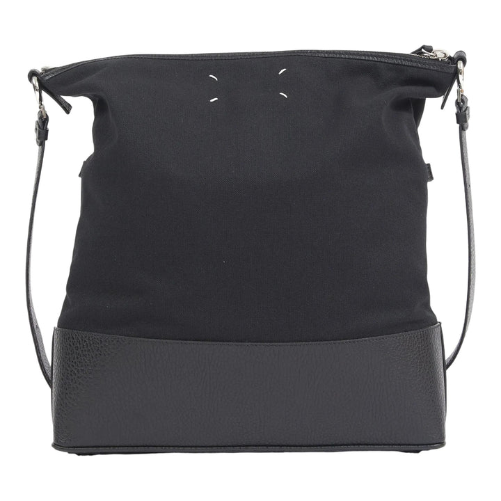 Club21 - Maison Margiela - Hobo Medium Embossed Grain - CROSS BODY - Black