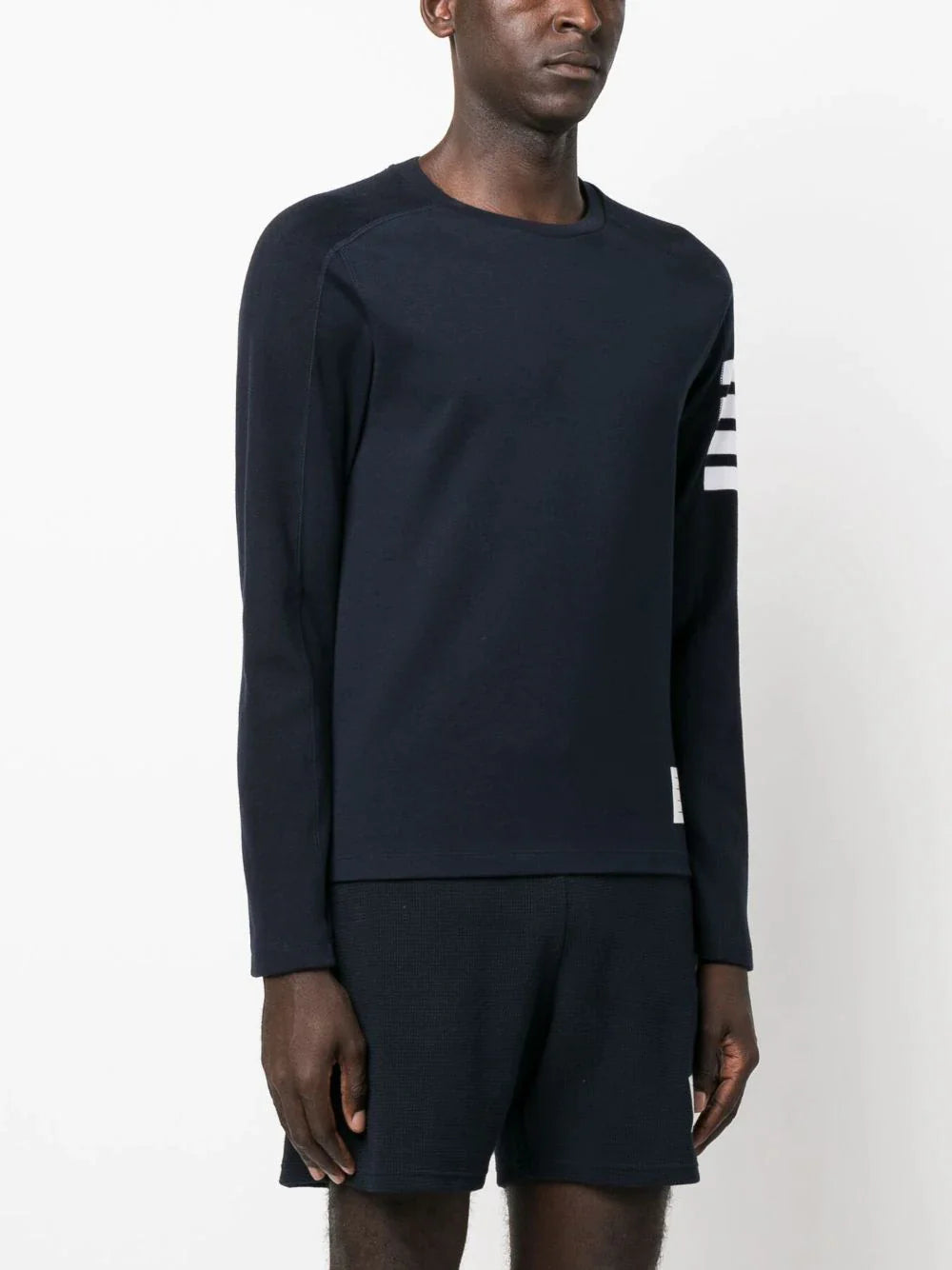 Thom-Browne-Long-Sleeve-Tee-With-4-Bar-Stripe-Navy-3