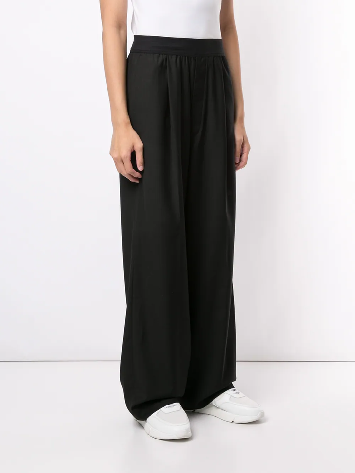 We11done-Black-Logo-Trousers-Black-4