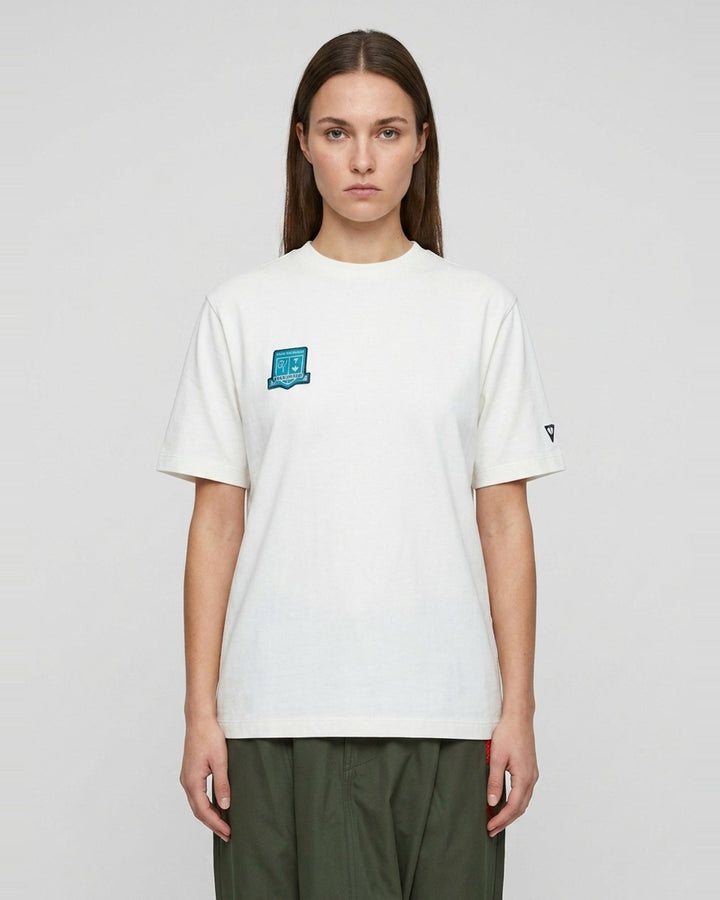 Badge Basic Tee | Blackjack | Club21 - front female