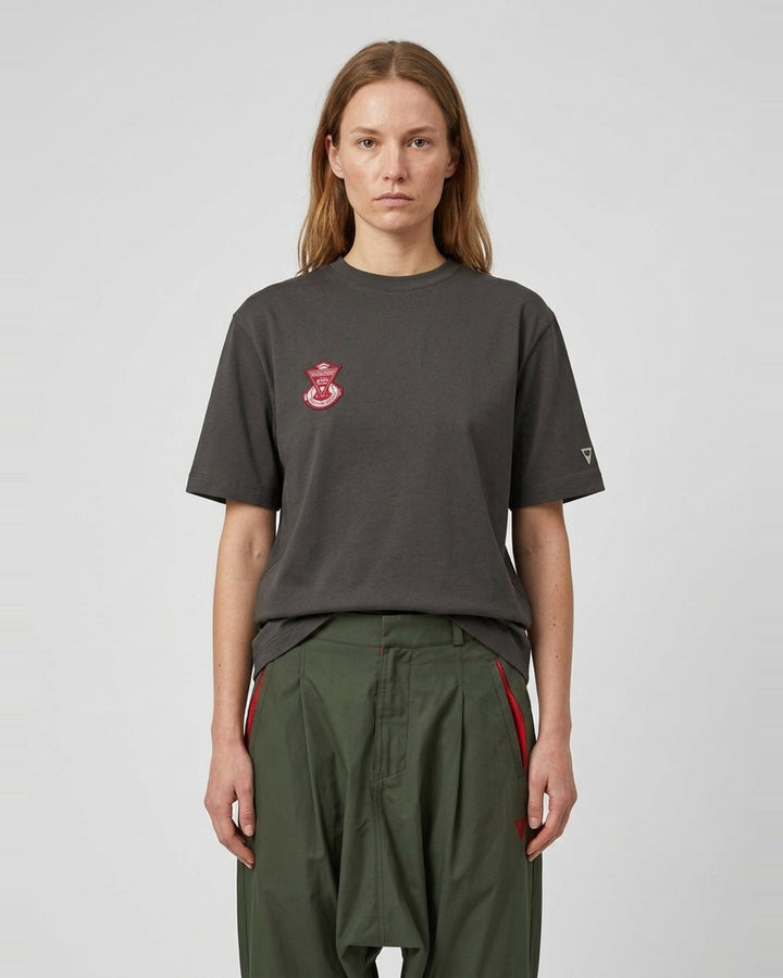 Badge Basic Tee | Blackjack | Club21 - front female