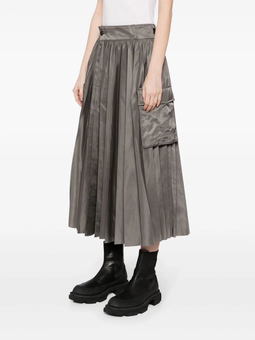 sacai-Nylon-Twill-Skirt-Natural-3