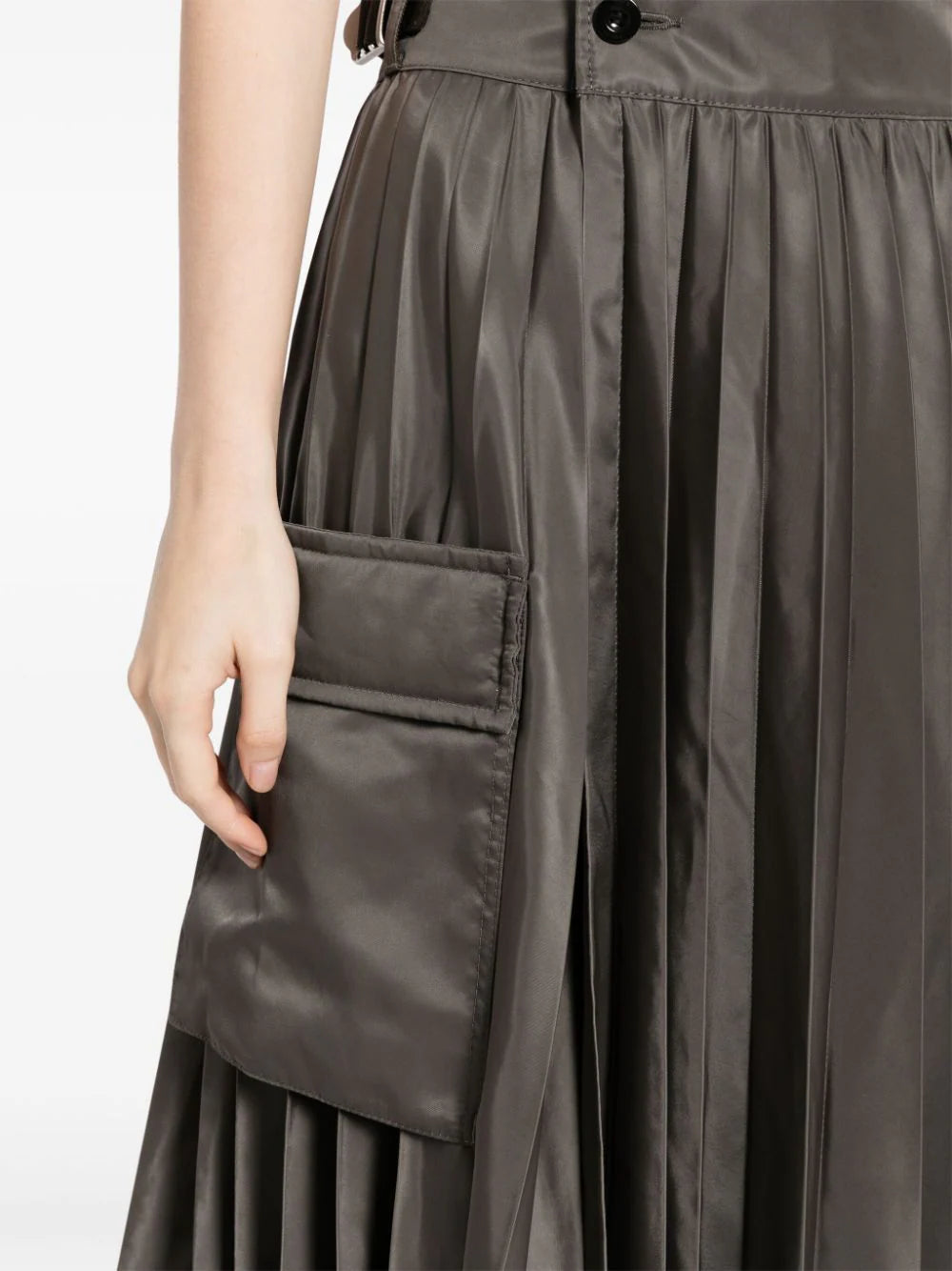 sacai-Nylon-Twill-Skirt-Natural-5